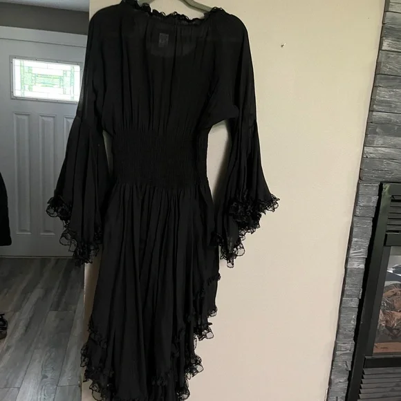 Elaborately detailed pirate/gothic flowing sleeve black peasant dress. - Picture 2 of 11